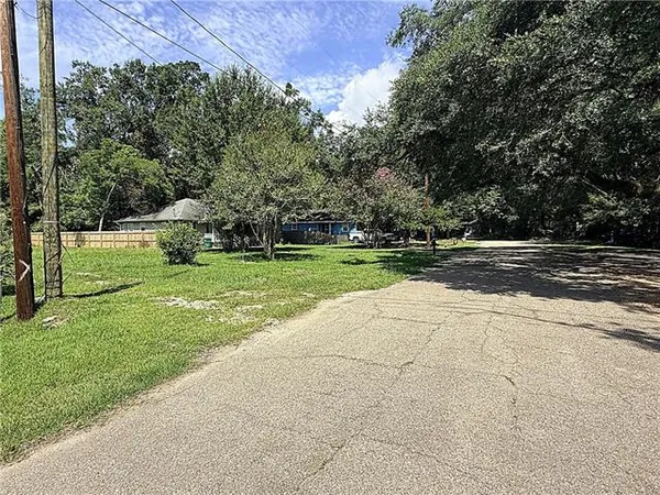 $80,000 | 1415 West 20th Avenue, Covington, LA 70433