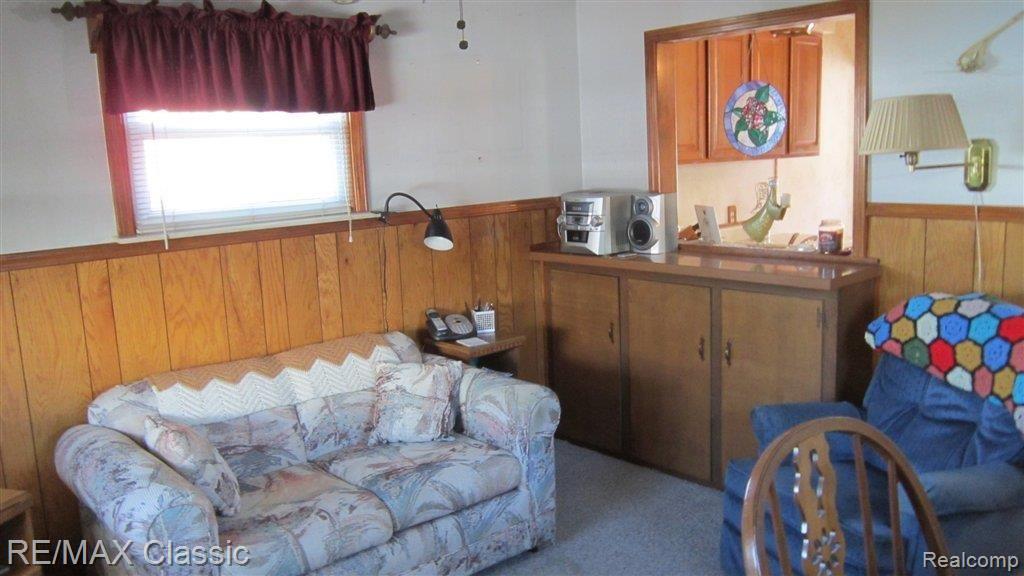 356 Sherbourne Street Inkster, MI 48141 - Photo 9 of 16 family rm 3