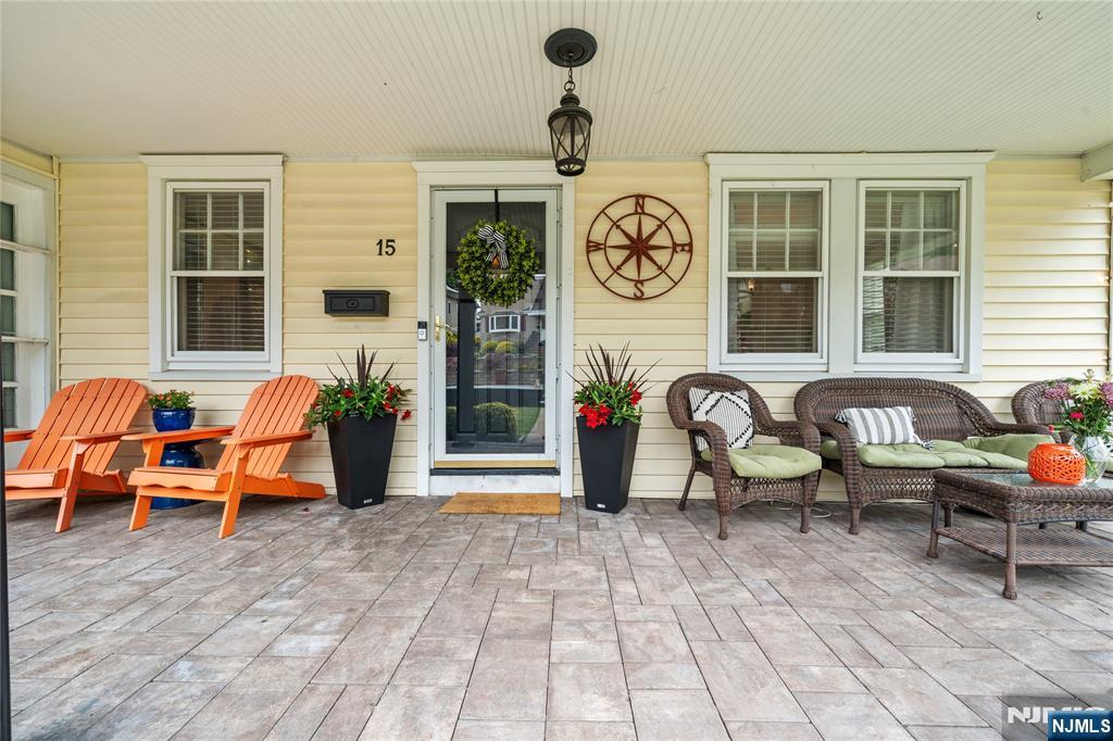 15 Valley Road Nutley, NJ 07110 - Photo 4 of 44