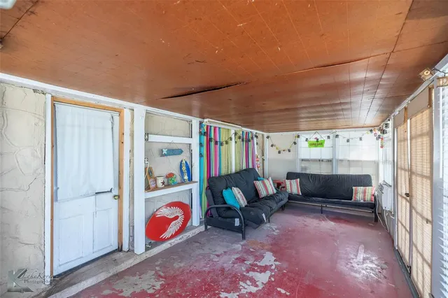 $325,000 | 8425 County Road 464, Brownwood, TX 76801