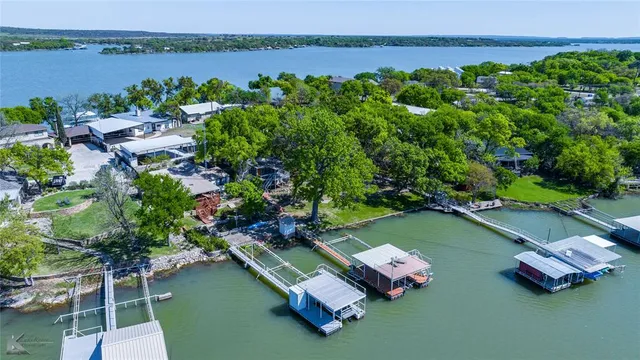 $325,000 | 8425 County Road 464, Brownwood, TX 76801