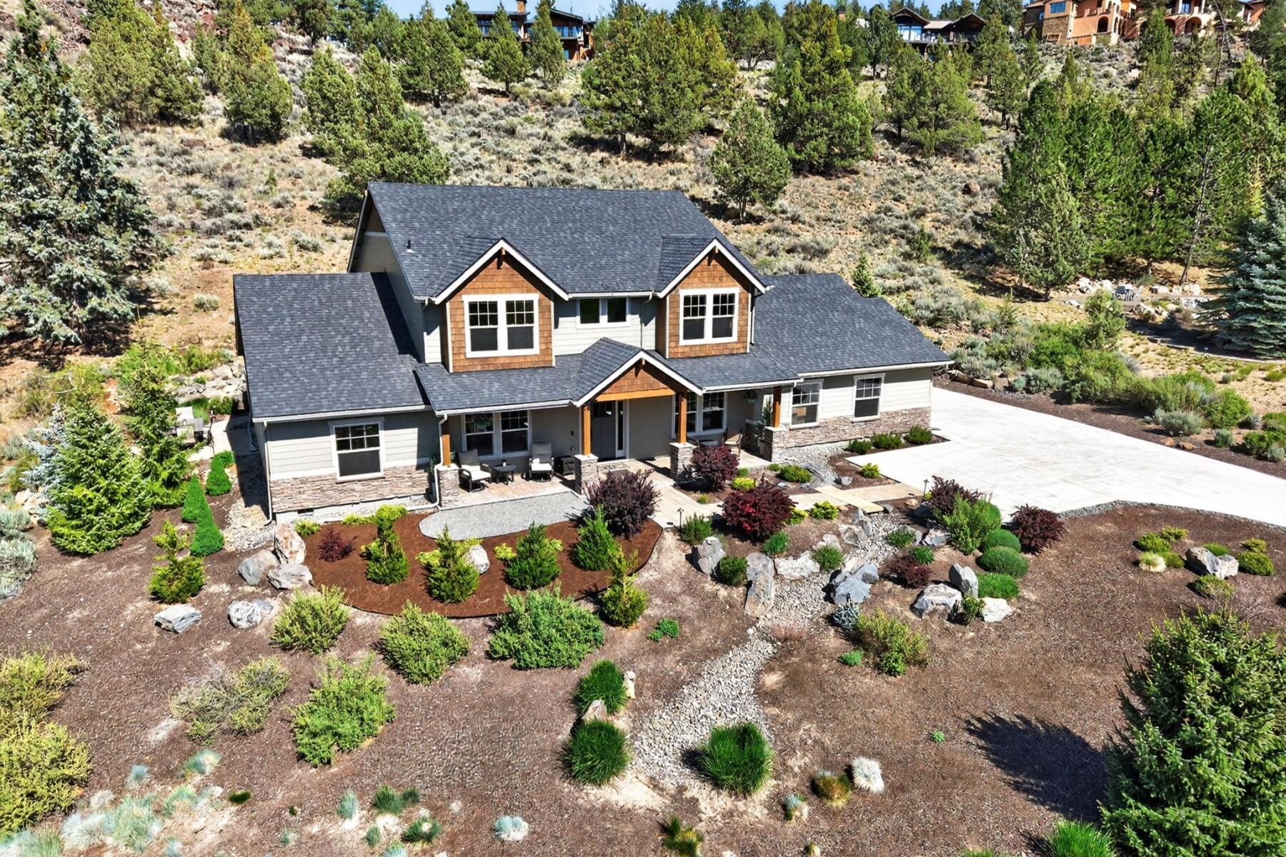 2269 Northwest Putnam Road Bend, OR 97703 - Photo 2 of 57