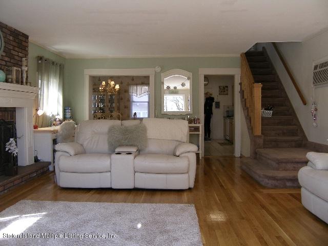 254 Manor Road Staten Island, NY 10314 - Photo 3 of 18 fullsizeoutput_1040