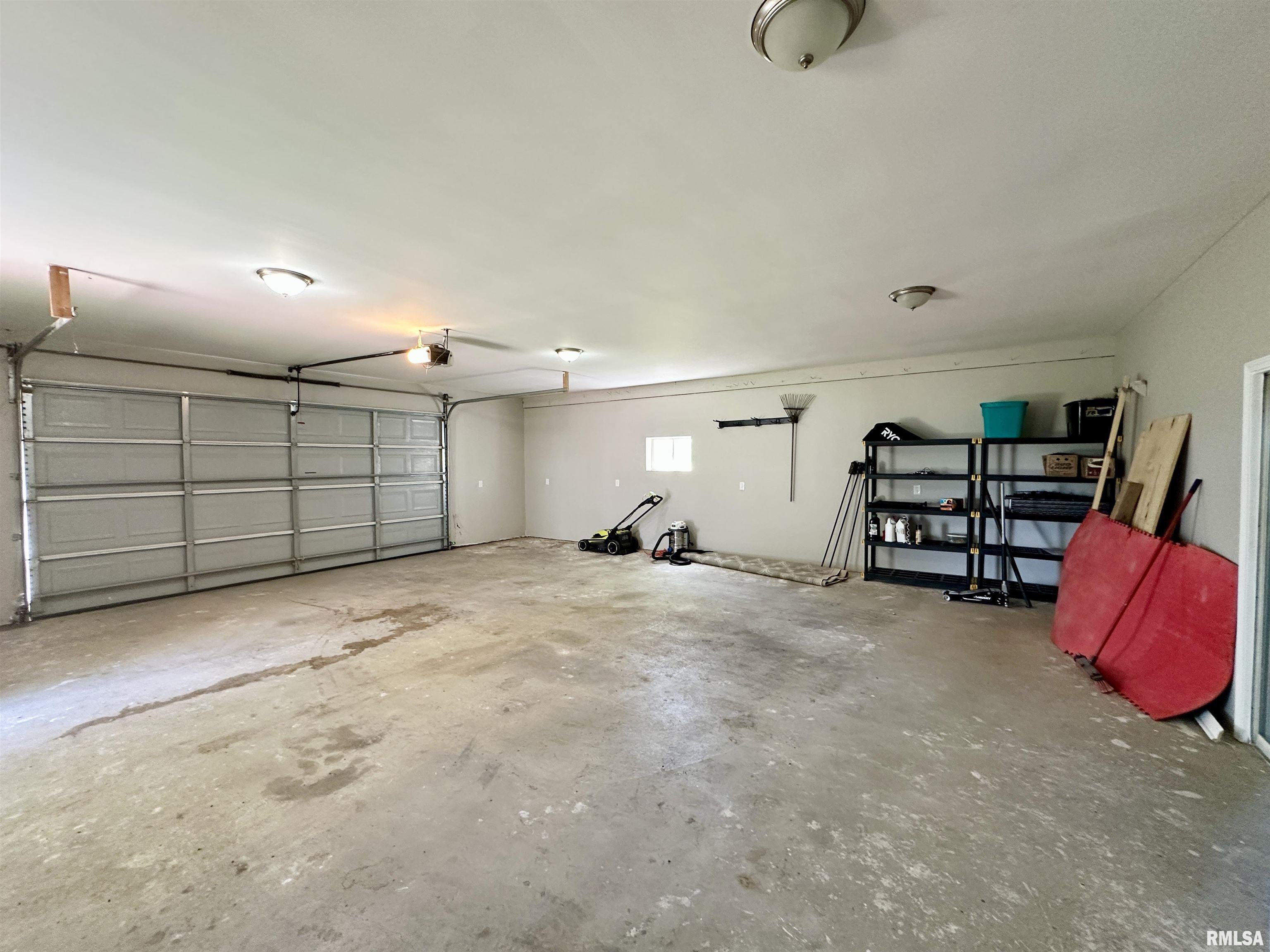 1311 McGlasson Road Jacksonville, IL 62650 - Photo 34 of 38