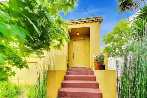 $940,000 | 1839 Dwight Way, Berkeley, CA 94704