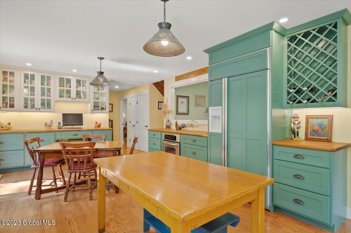 363 Spier Falls Road Greenfield, NY 12833 - Photo 8 of 34 10-FJD_0941