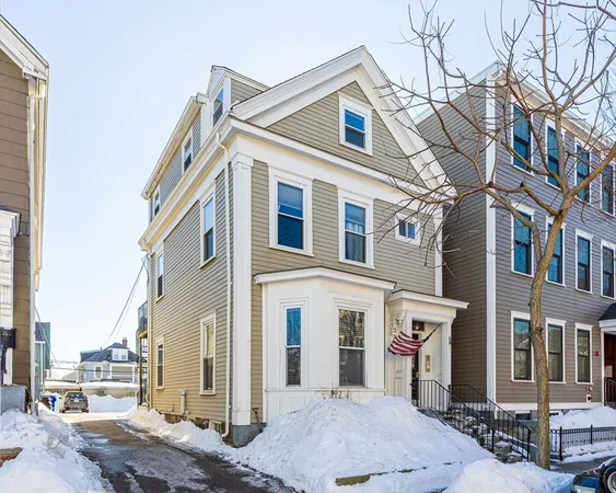 $1,725,000 | 581 East 8th Street, Boston, MA 02127