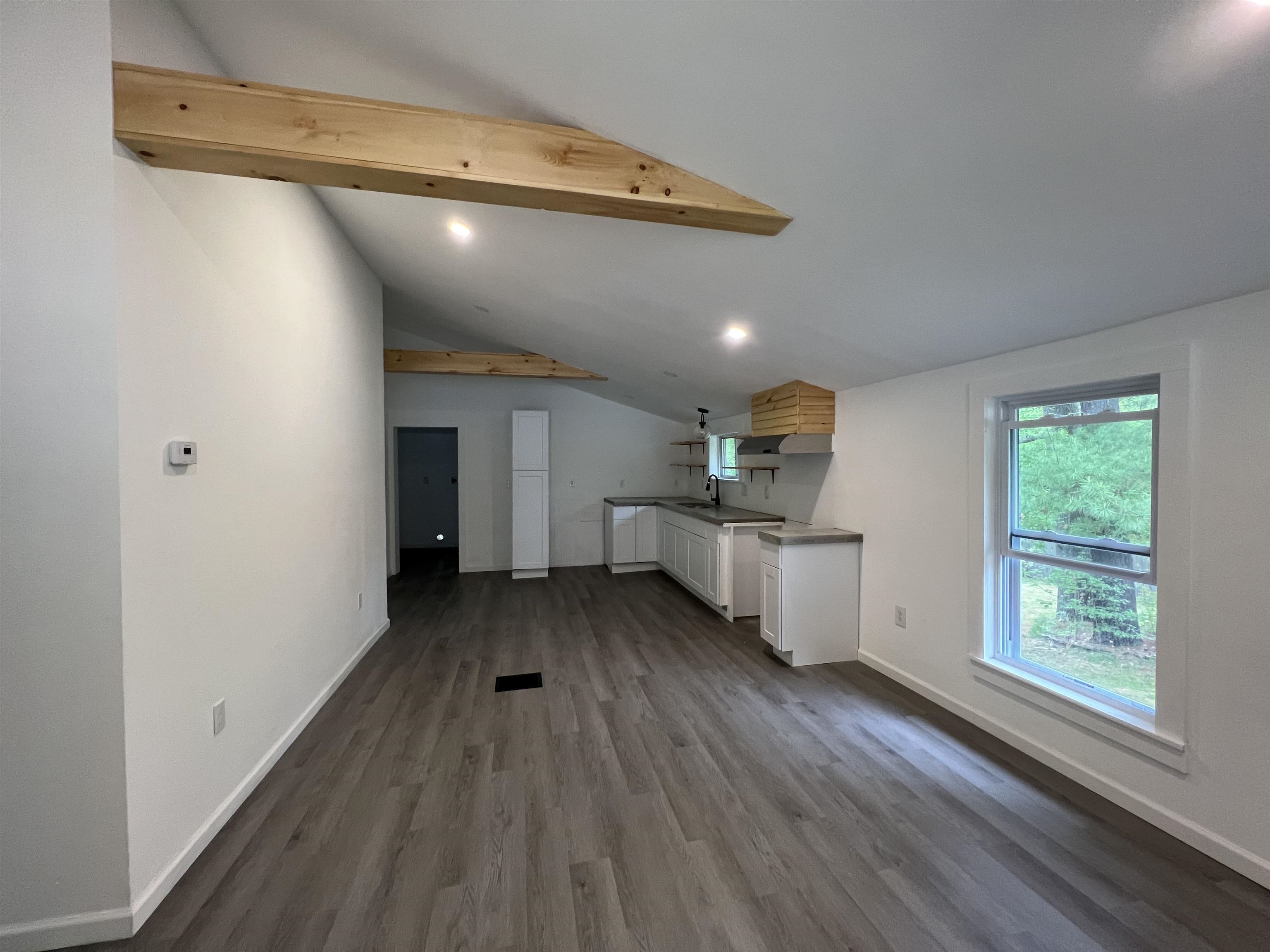880 Keene Road Winchester, NH 03470 - Photo 9 of 28 Gallery Image 9