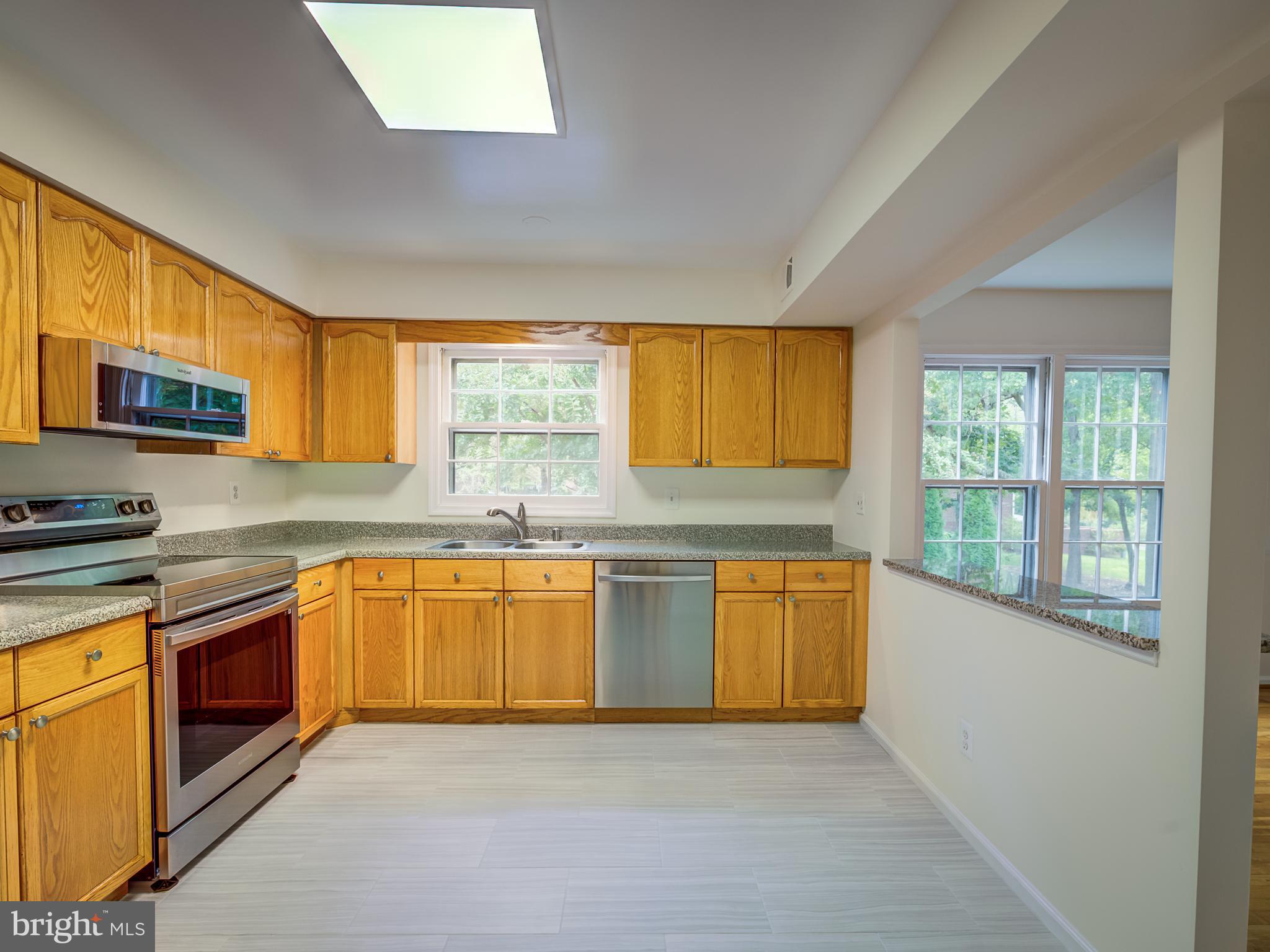 5951 Queenston Street Springfield, VA 22152 - Photo 12 of 30 Kitchen