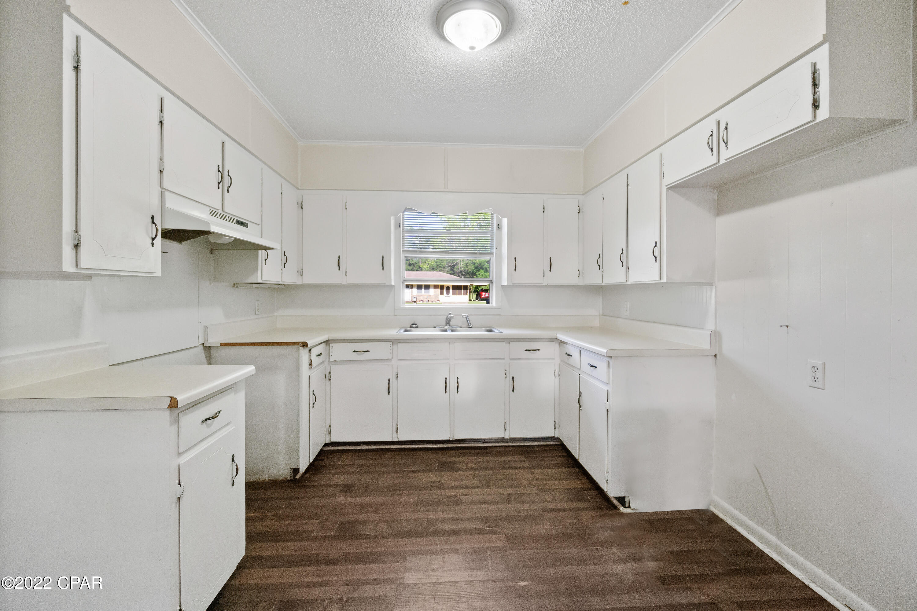 846 Falling Waters Road Chipley, FL 32428 - Photo 4 of 25