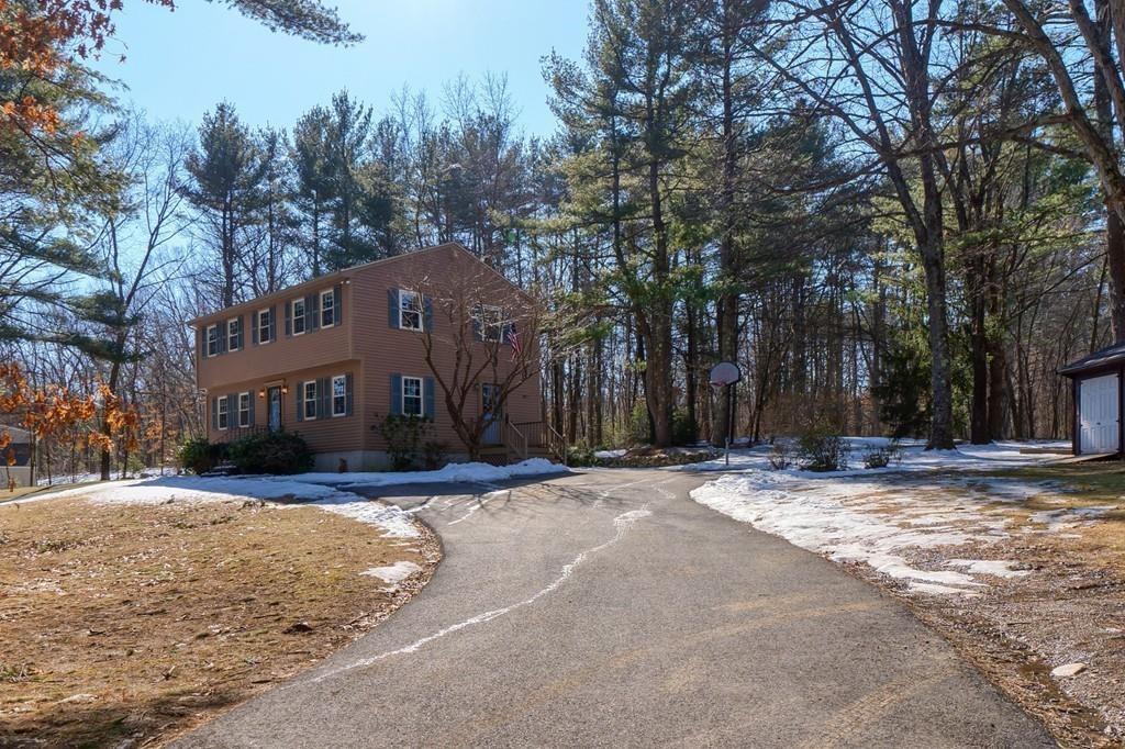 80 Cross Street Dunstable, MA 01827 - Photo 5 of 40 Gallery Image 5