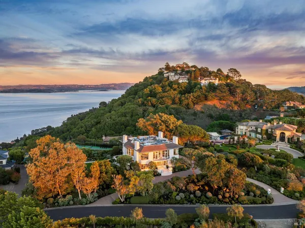 $8,495,000 | 147 Gilmartin Drive, Tiburon, CA 94920