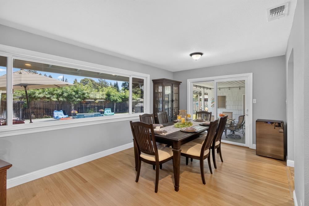 3812 Dell Road Carmichael, CA 95608 - Photo 11 of 64