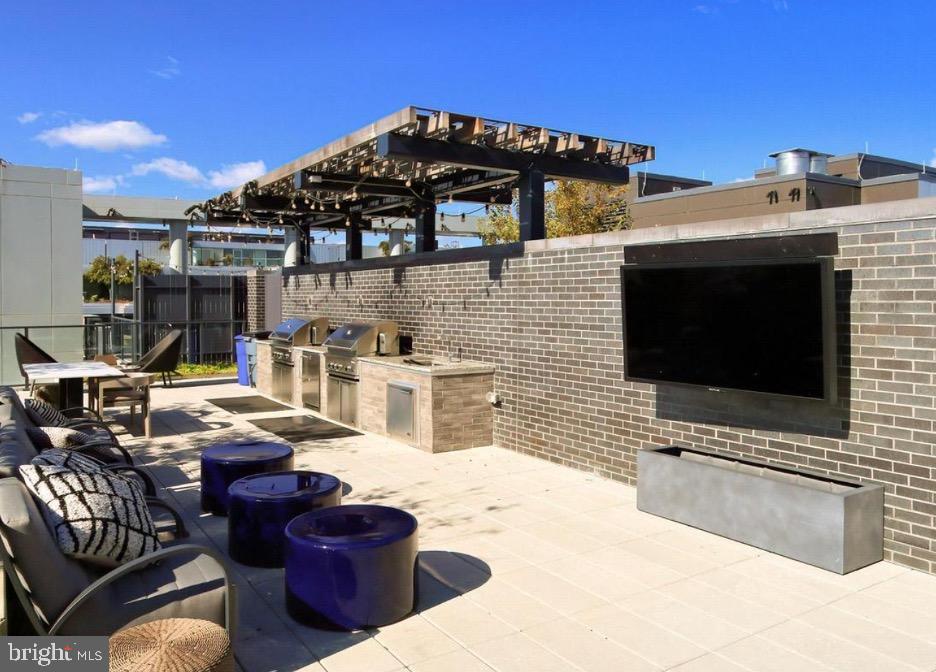 70 N Street Southeast, Unit N913 Washington, DC 20003 - Photo 34 of 60 Stylish outdoor entertainment oasis.
