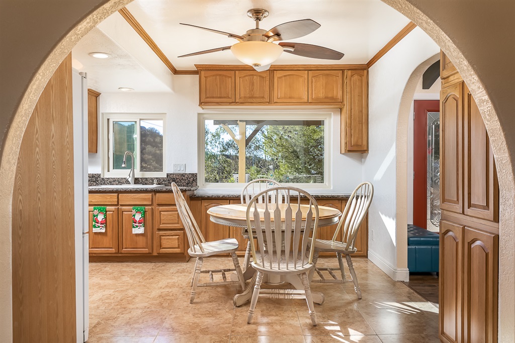1536 Casa De Roca Way Alpine, CA 91901 - Photo 9 of 23 Gallery Image 9