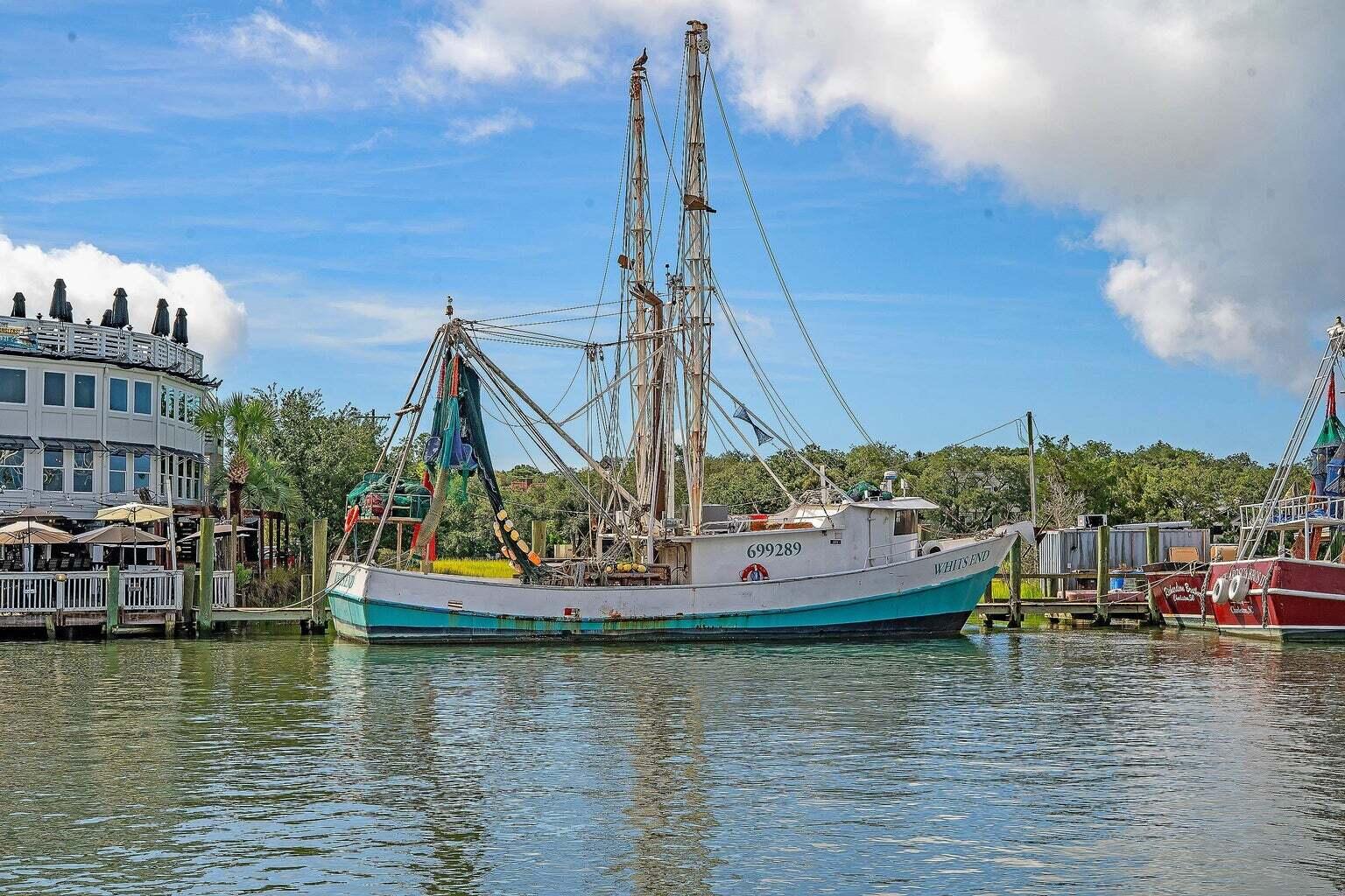 613 Noble Lane Mount Pleasant, SC 29464 - Photo 8 of 11 six