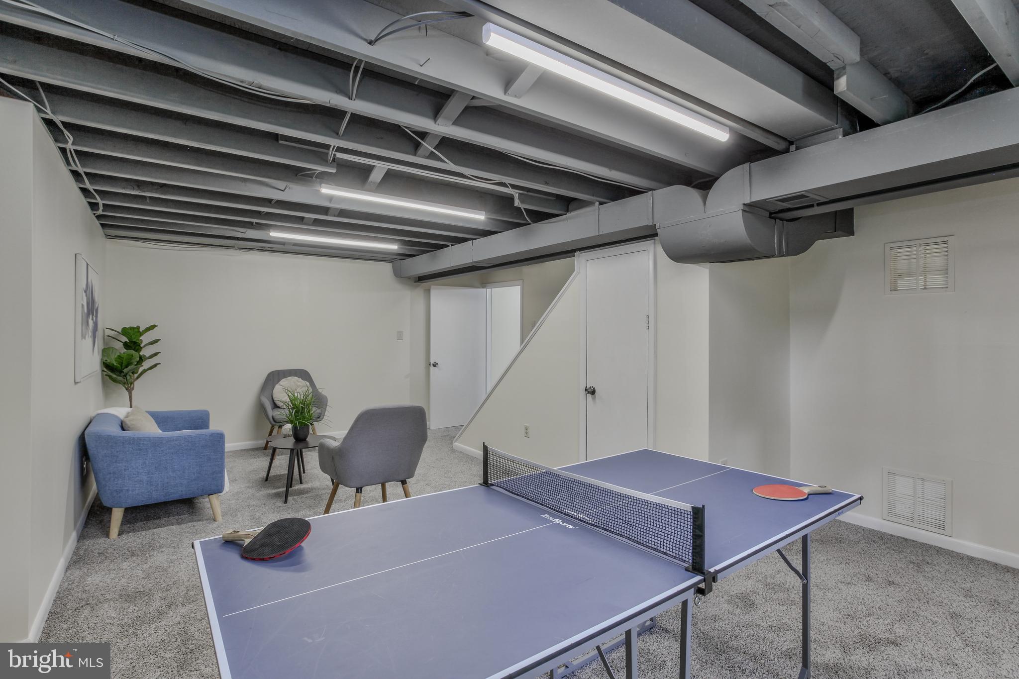 14112 Flint Rock Road Rockville, MD 20853 - Photo 38 of 52 a room with gym equipment