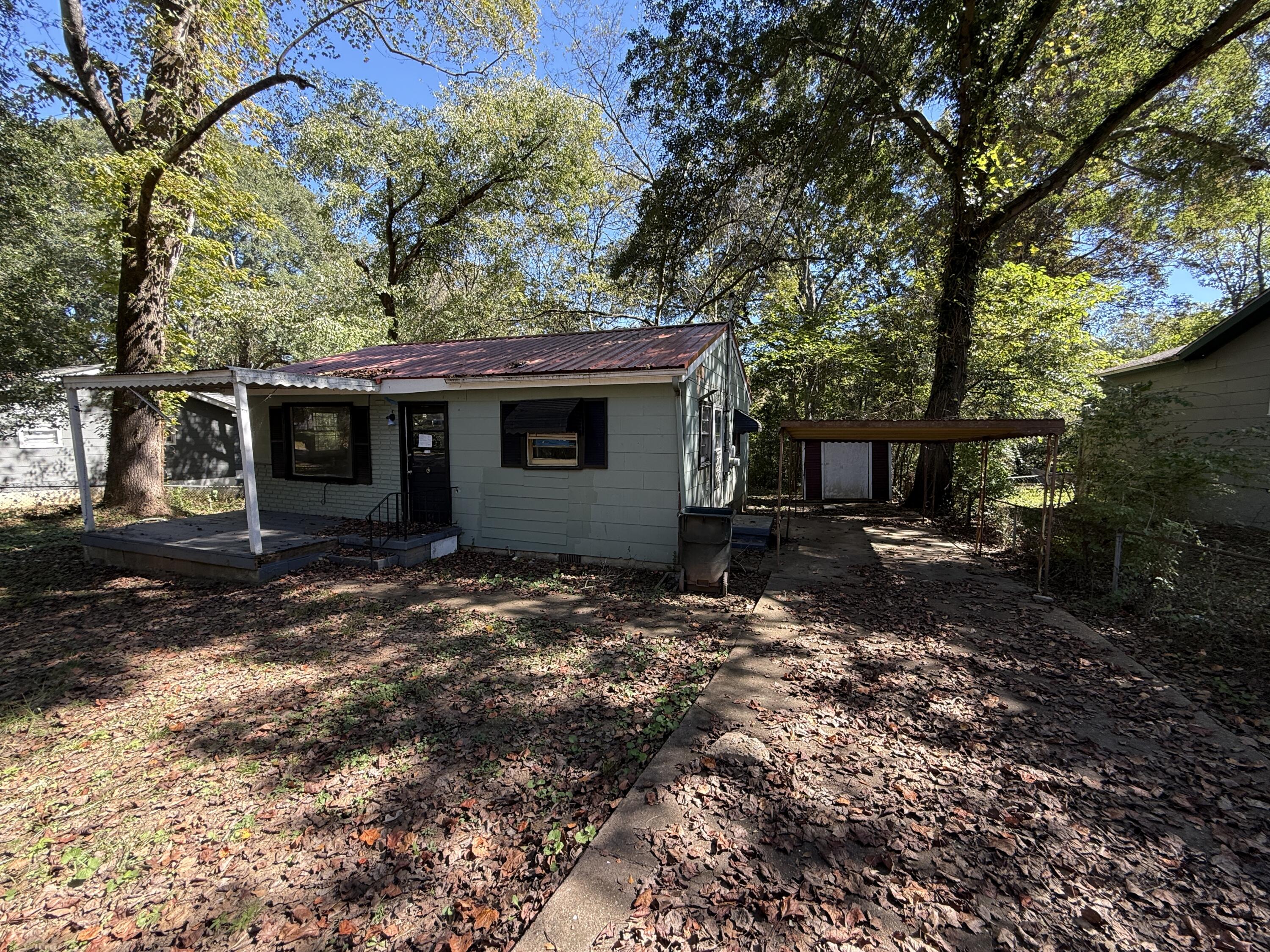 5220 Fagan Street Chattanooga, TN 37410 - Photo 2 of 15 Driveway & Carport