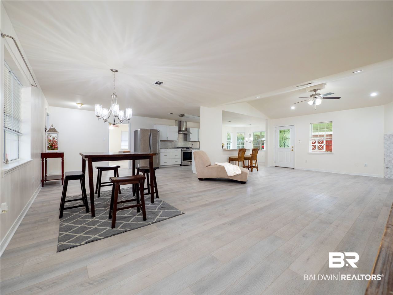 10053 Pineview Drive West Foley, AL 36535 - Photo 6 of 19 DINING/LIVING