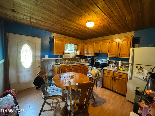 $250,000 | 6554 Grave Hill Road, Oneida, TN 37841