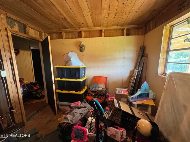 $250,000 | 6554 Grave Hill Road, Oneida, TN 37841