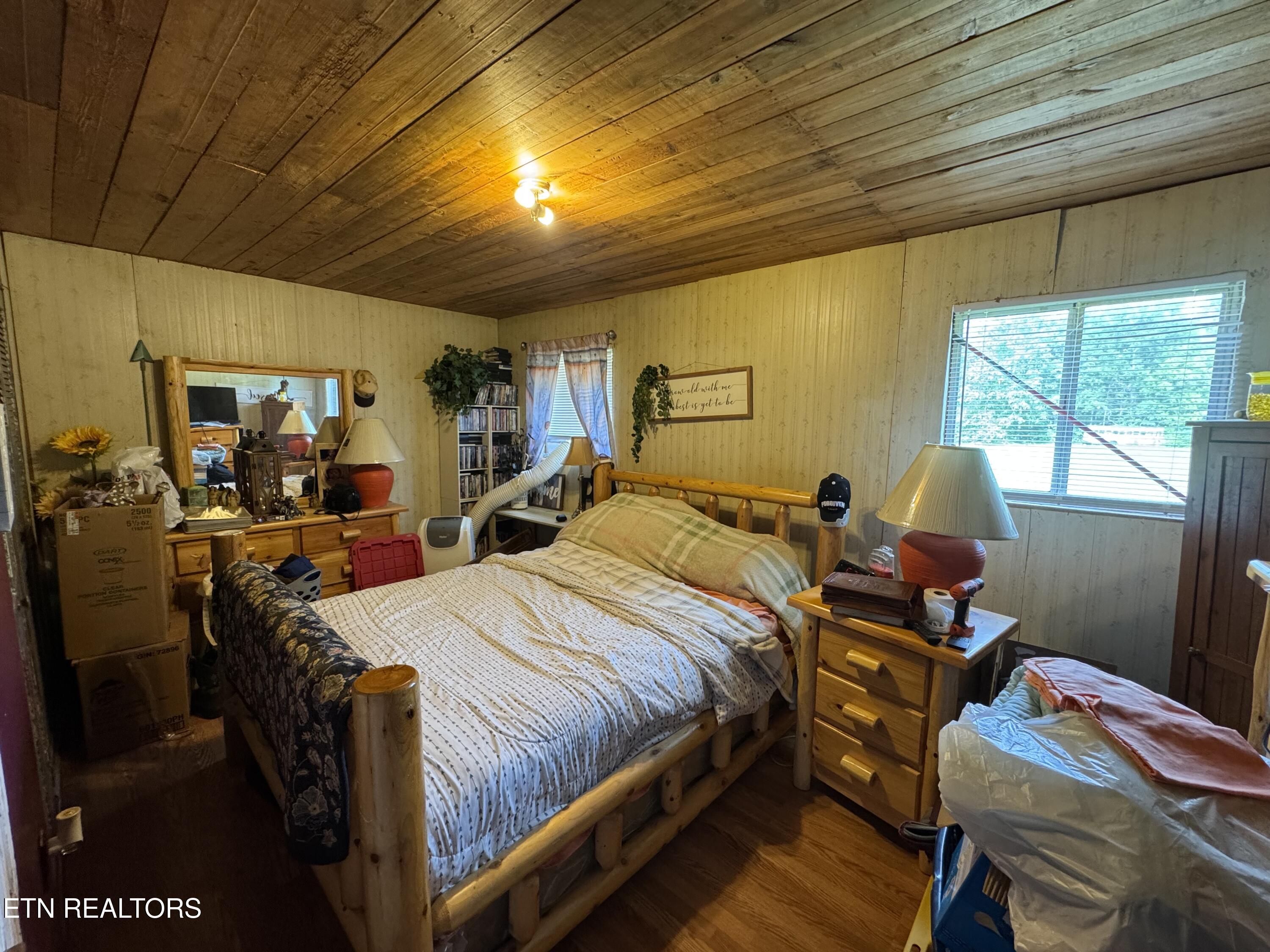 6554 Grave Hill Road Oneida, TN 37841 - Photo 23 of 40 IMG_8175