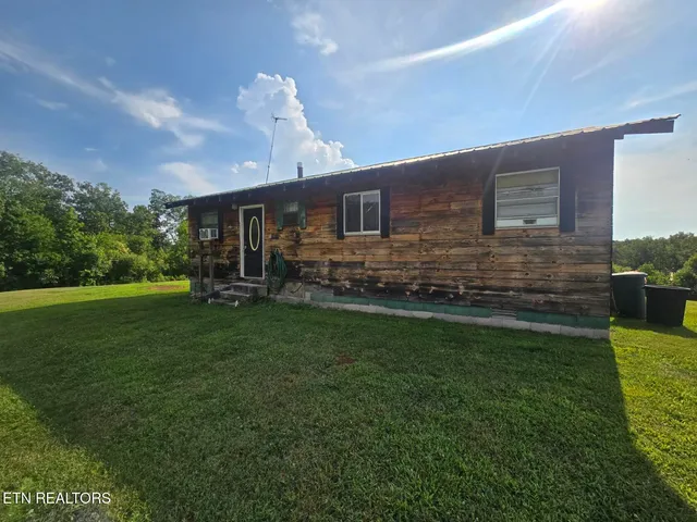 $250,000 | 6554 Grave Hill Road, Oneida, TN 37841