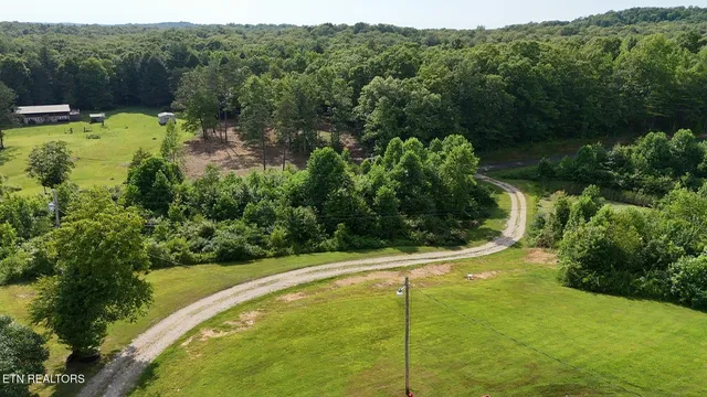 $250,000 | 6554 Grave Hill Road, Oneida, TN 37841