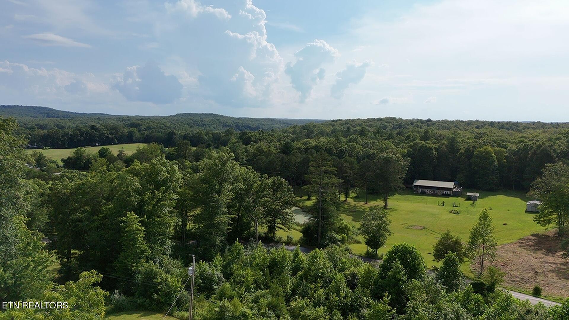 6554 Grave Hill Road Oneida, TN 37841 - Photo 34 of 40 13