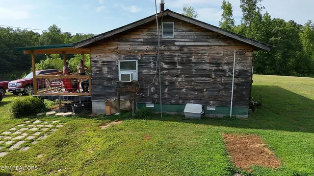 $250,000 | 6554 Grave Hill Road, Oneida, TN 37841