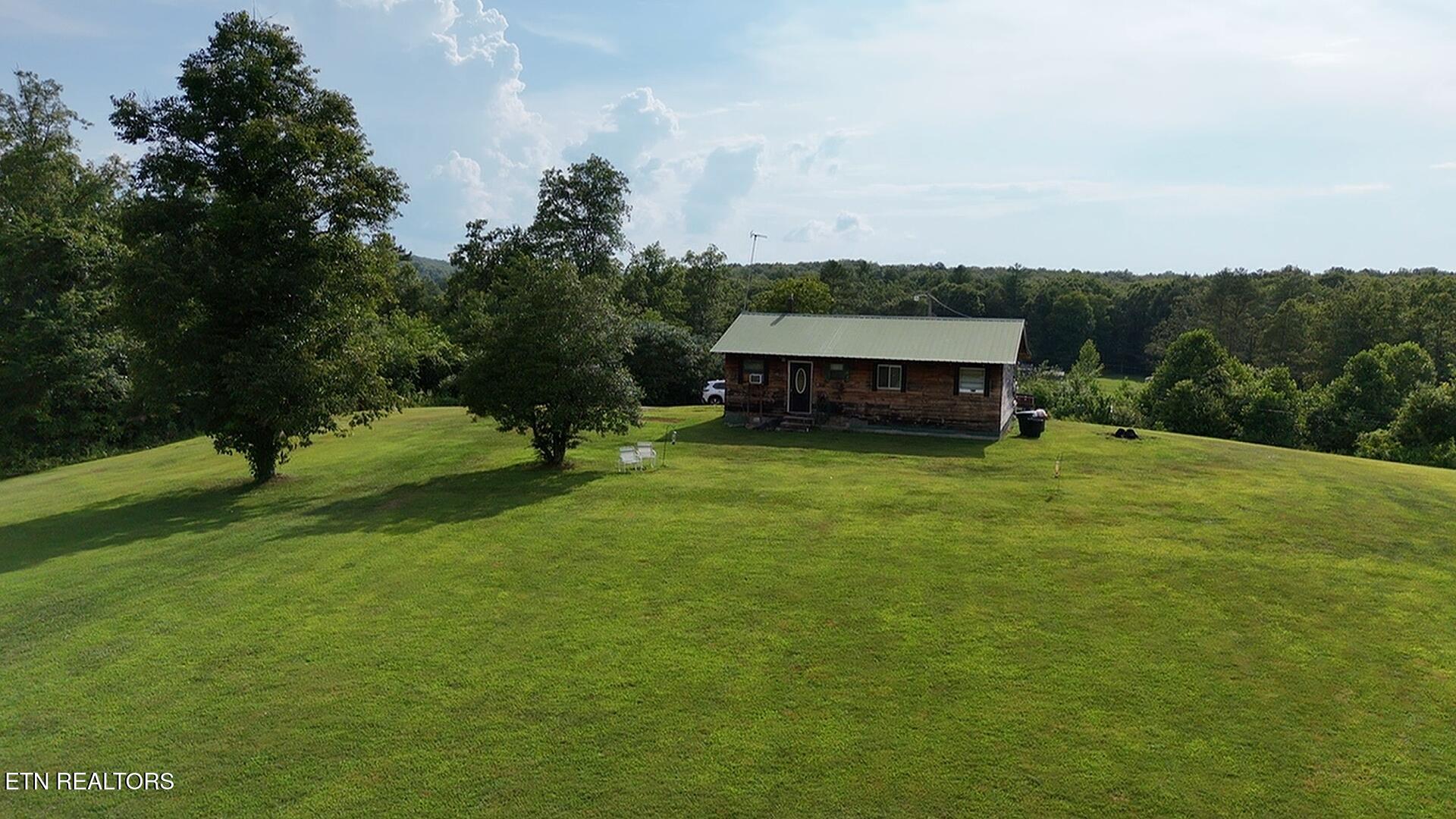 6554 Grave Hill Road Oneida, TN 37841 - Photo 6 of 40 16