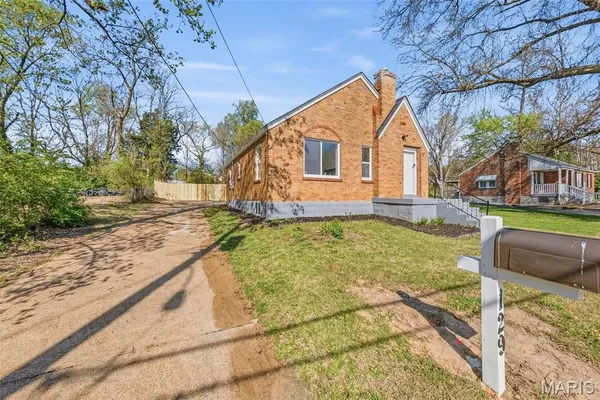 $172,000 | 129 North Dade Avenue, Ferguson, MO 63135