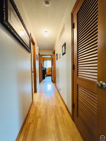 $275,000 | 3013 Southwest Atwood Avenue, Topeka, KS 66614