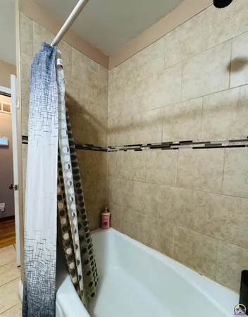 $275,000 | 3013 Southwest Atwood Avenue, Topeka, KS 66614