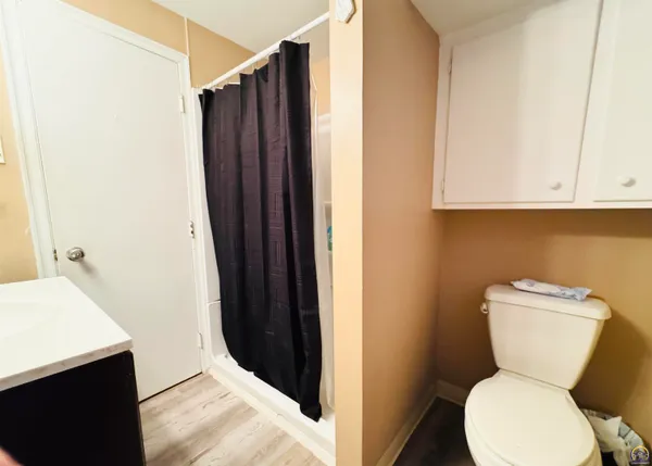$275,000 | 3013 Southwest Atwood Avenue, Topeka, KS 66614