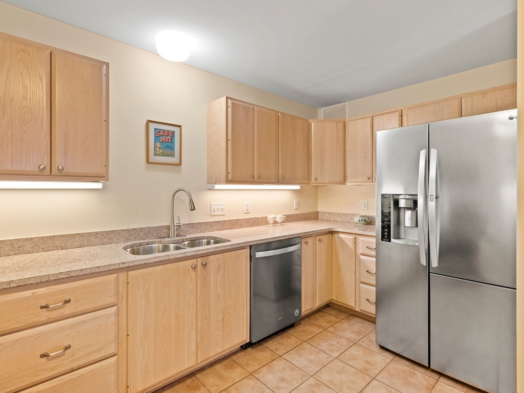 34 Burnham Road, Unit 301 Methuen, MA 01844 - Photo 15 of 29 Gallery Image 15
