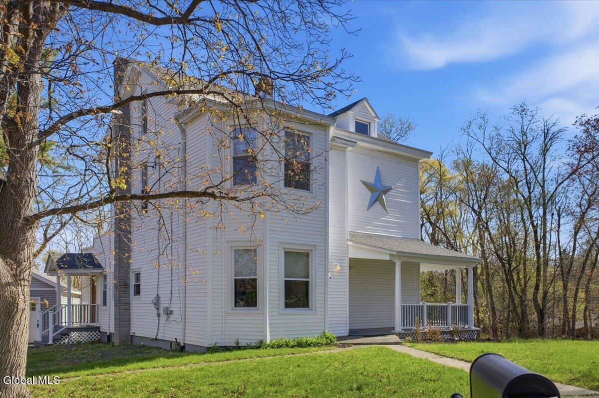 3613 Becker Street Niskayuna, NY 12304 - Photo 4 of 41 09-009_IMG_4282