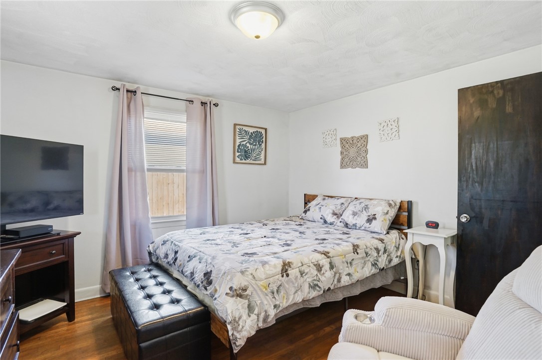 514 Killingly Street Johnston, RI 02919 - Photo 20 of 41