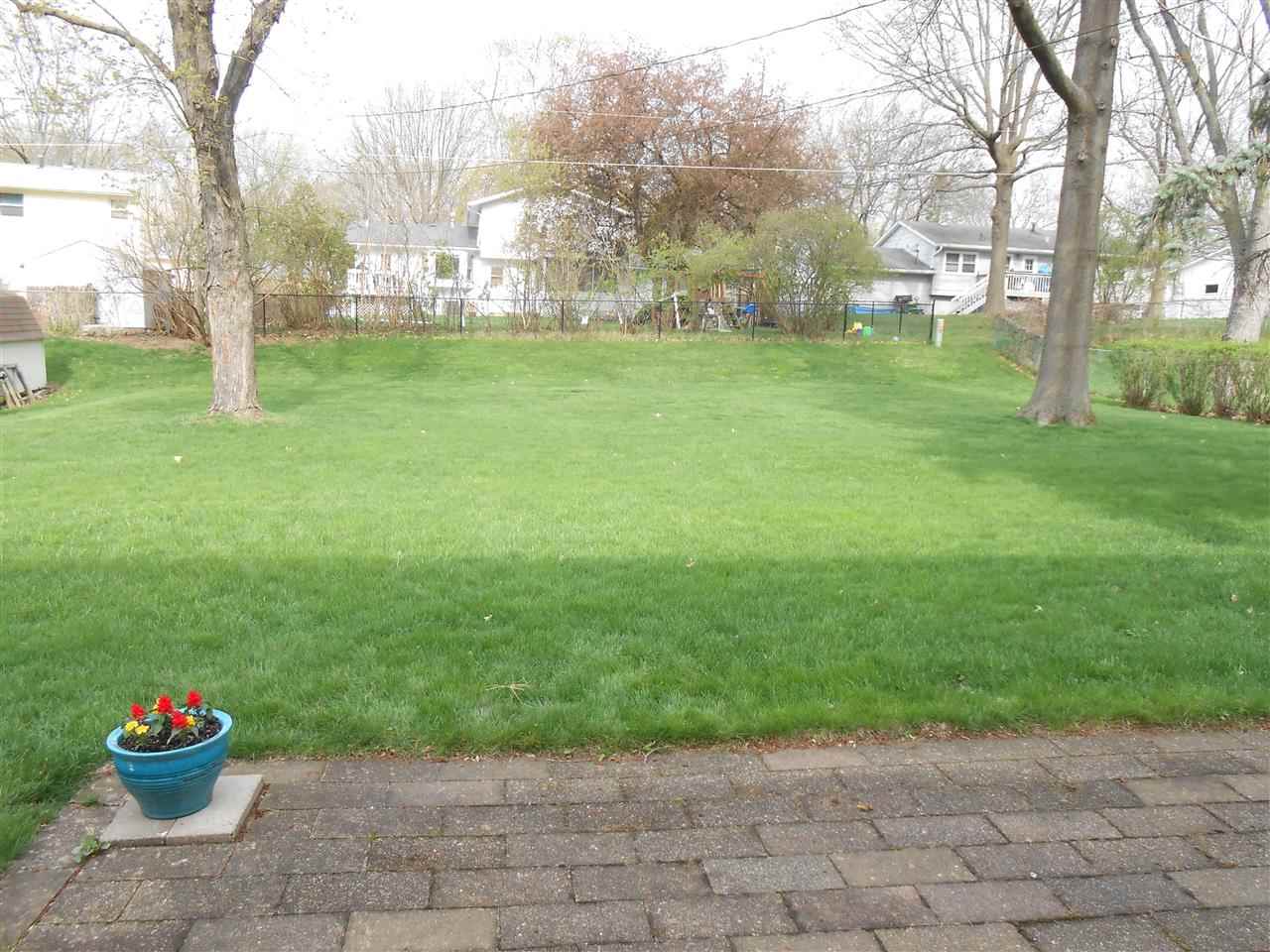 3328 Fairhaven Road Davenport, IA 52807 - Photo 15 of 24 Gallery Image 15