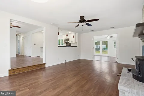 $499,000 | 105 Bear Creek Parkway, Edgewater, MD 21037