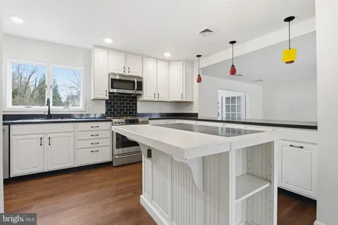 $499,000 | 105 Bear Creek Parkway, Edgewater, MD 21037