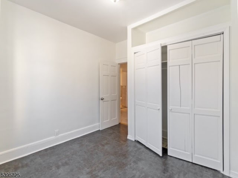 16 Tulip Street Passaic, NJ 07055 - Photo 4 of 7