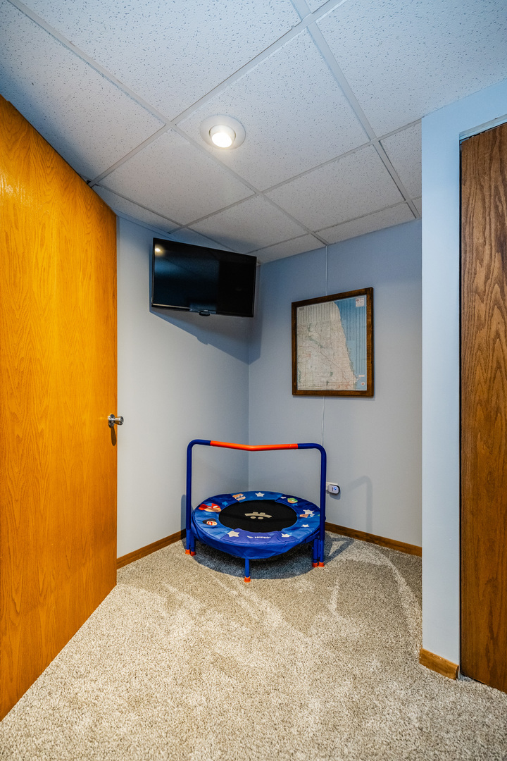 610 Wegner Road McHenry, IL 60051 - Photo 28 of 36