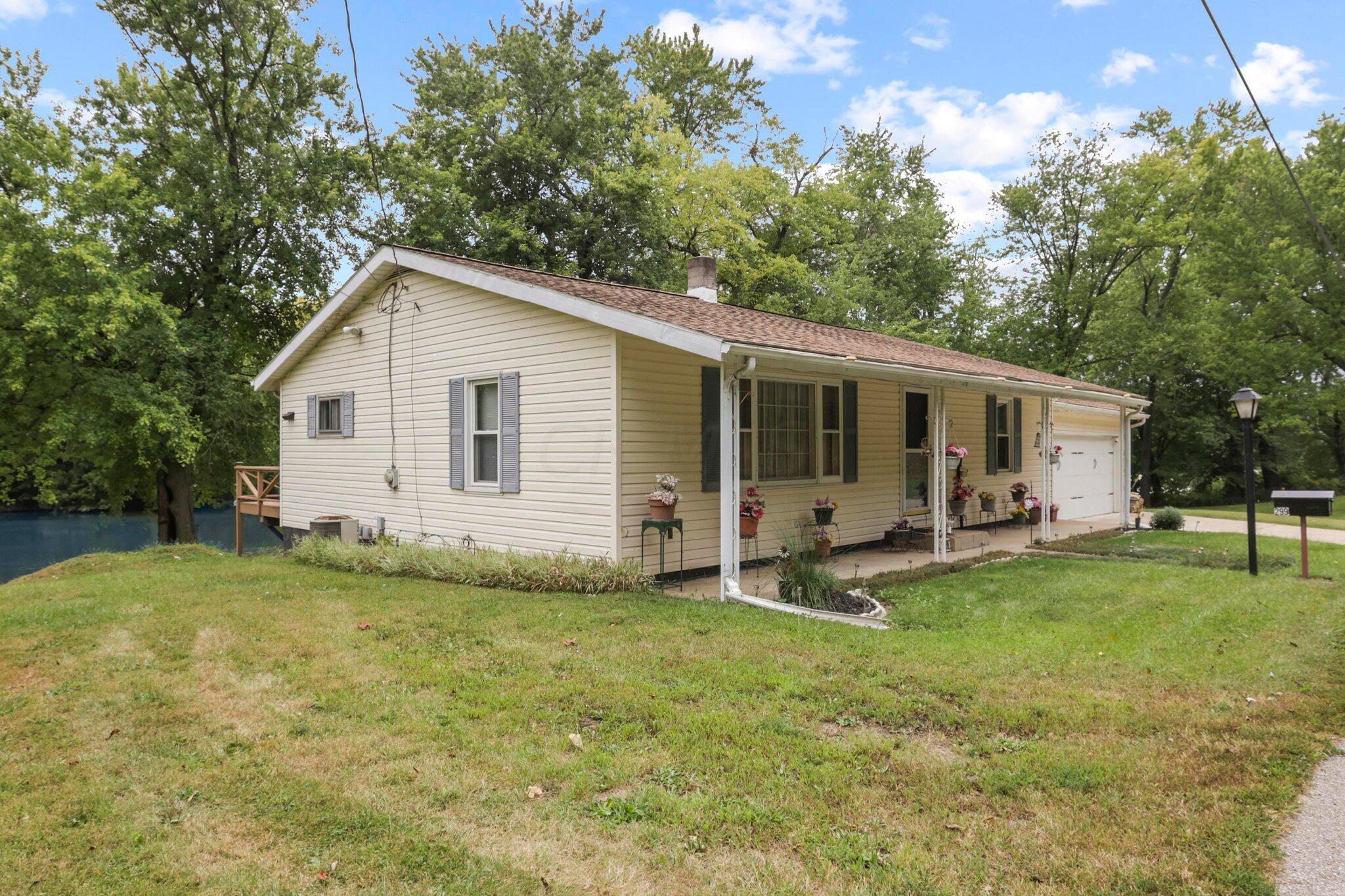 299 Narrows Road Chillicothe, OH 45601 - Photo 3 of 33 32-web-or-mls-0V3A8060 copy