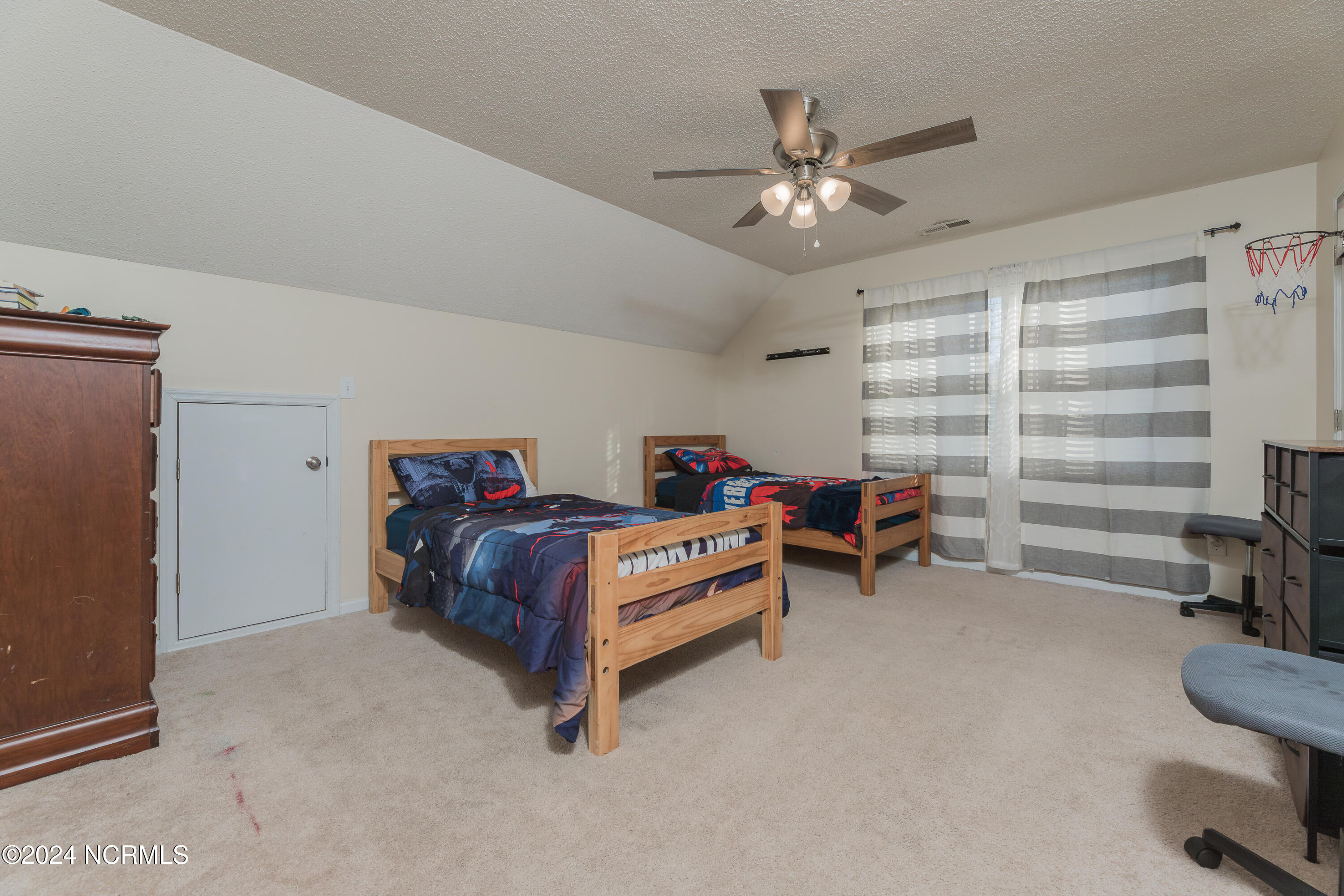 105 Ridgewood Court Jacksonville, NC 28546 - Photo 10 of 25 34BED2