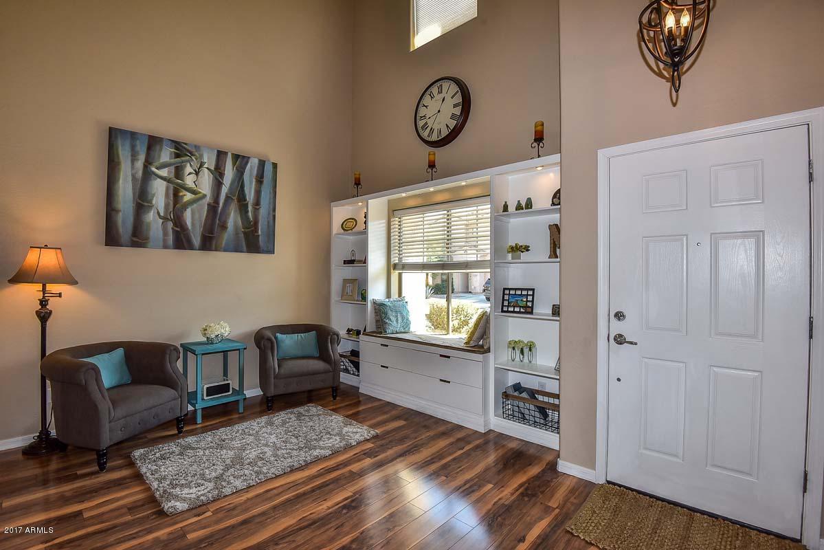 2034 West Davis Road Phoenix, AZ 85023 - Photo 2 of 48 Living Room3