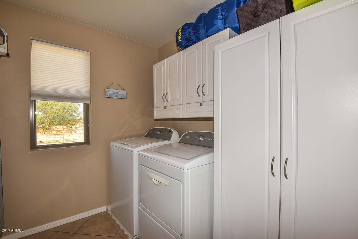 2034 West Davis Road Phoenix, AZ 85023 - Photo 32 of 48 Laundry Room