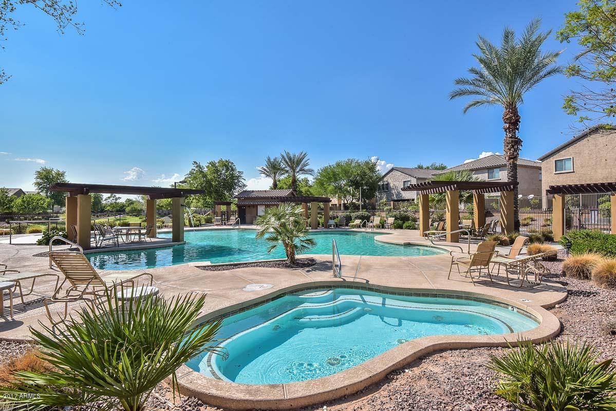 2034 West Davis Road Phoenix, AZ 85023 - Photo 41 of 48 Community Pool-Spa