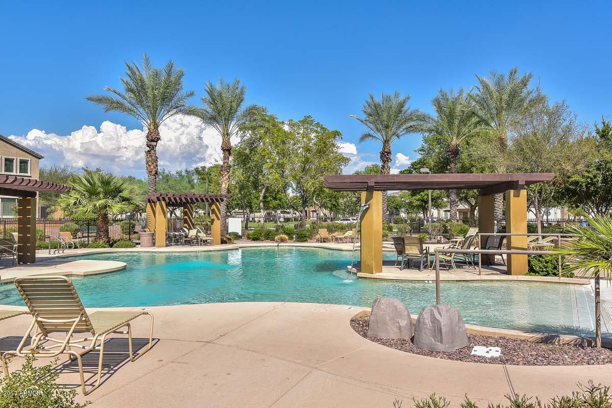 2034 West Davis Road Phoenix, AZ 85023 - Photo 42 of 48 Community Pool