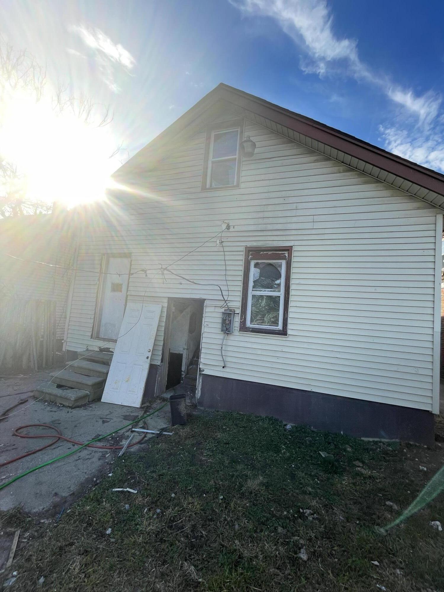 13564 Meyers Road Detroit, MI 48227 - Photo 4 of 6 IMG_0033
